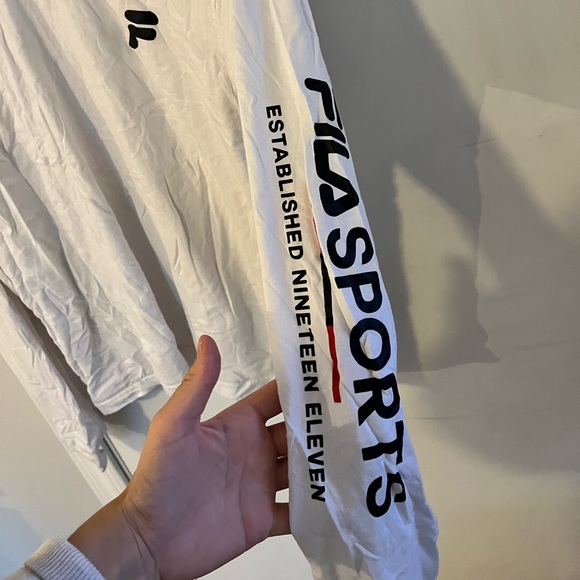 FILA Long Sleeve - Picture 1 of 5